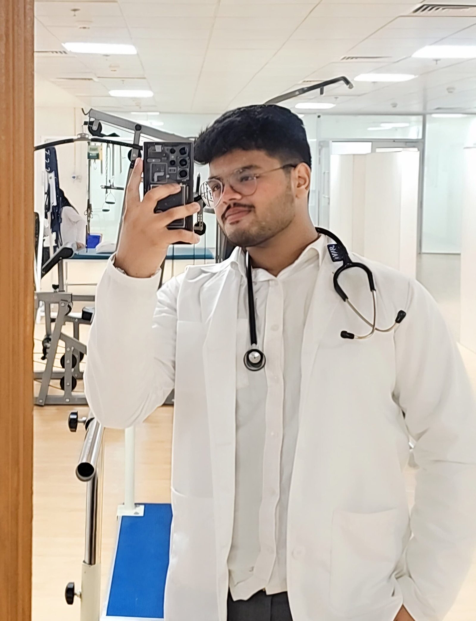 NILESH BHARGAVA - FOUNDER AT MYPHYSIOIBES